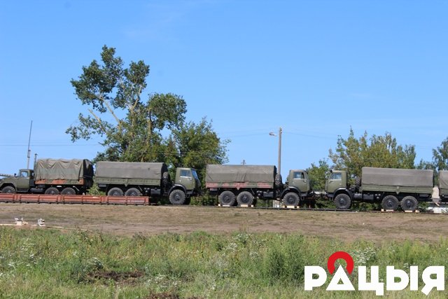 Russian military echelon unloading in Slonim