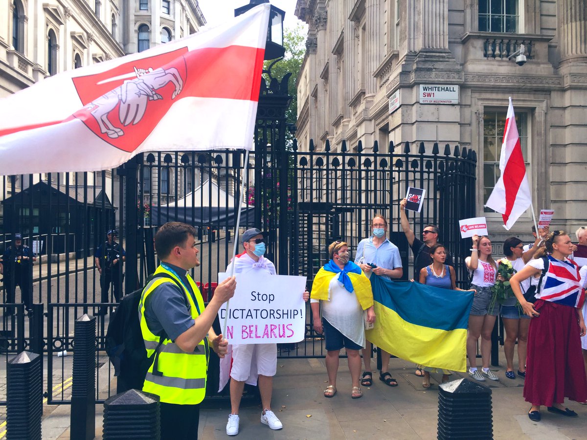 Today in central London, UK, some 200 people gathered outside Downing Street in solidarity with the civil society in Belarus. Protesters proceeded to the Belarusian embassy, with protest rally planned for 18:00-20:00 local time