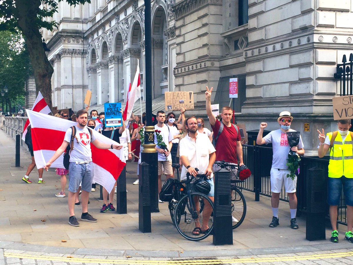 Today in central London, UK, some 200 people gathered outside Downing Street in solidarity with the civil society in Belarus. Protesters proceeded to the Belarusian embassy, with protest rally planned for 18:00-20:00 local time