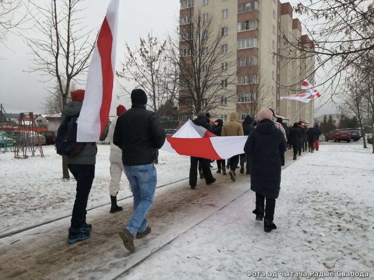 Пасёлак Сокал, што пад Менскам, выйшаў на акцыю зь Дзедам Марозам 