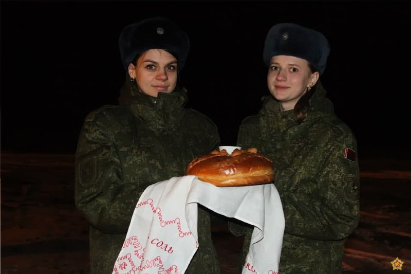 В Беларусь прибывает больше российских военных. Станция Полонка, близ Барановичей