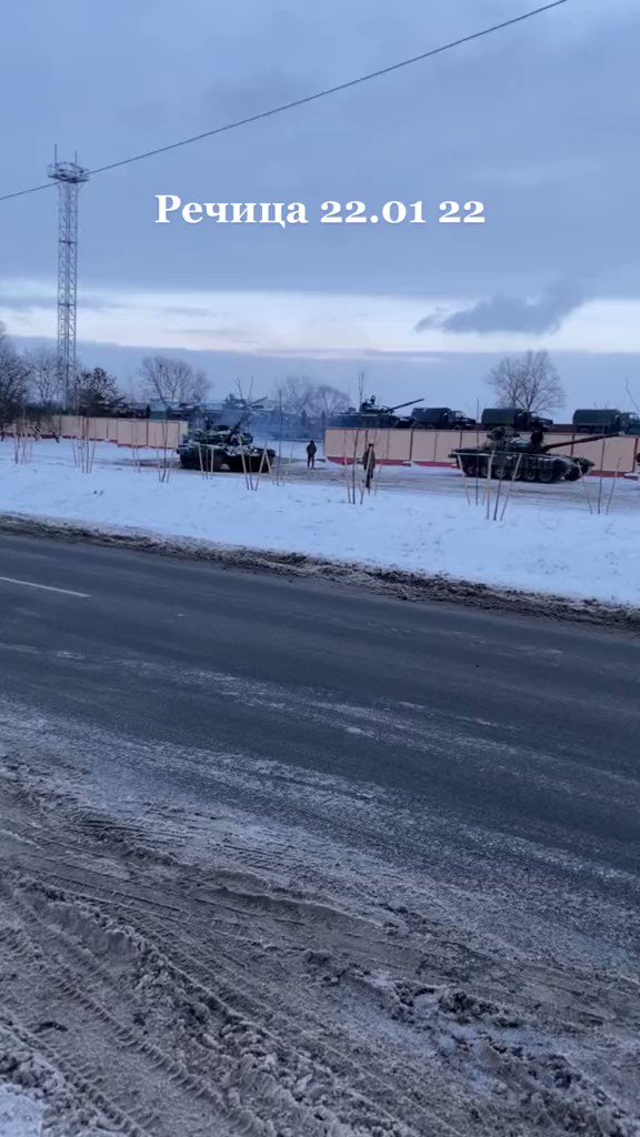 Rozładunek czołgów został sfilmowany w Rechytsa