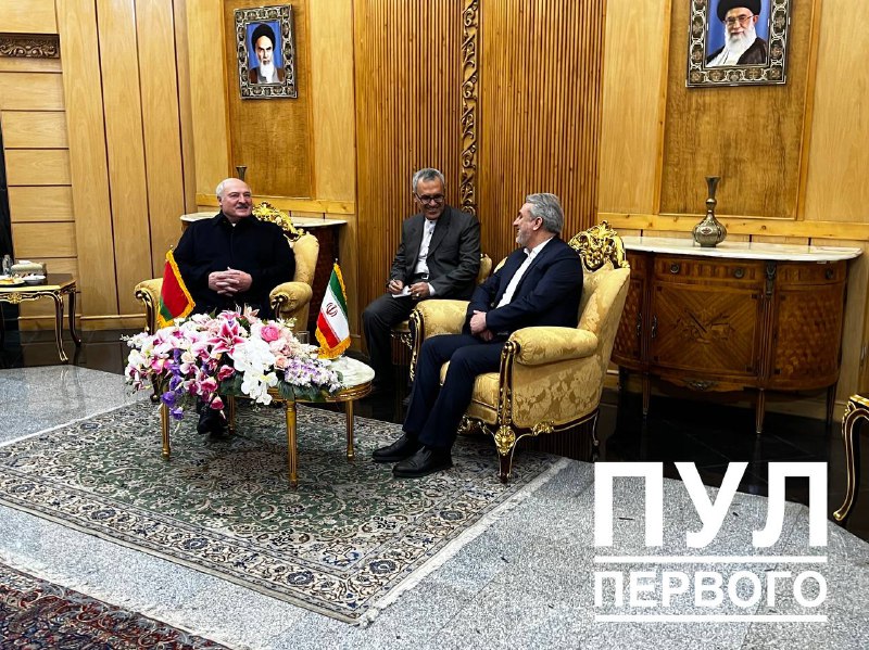 Lukaixenka va arribar a l'Iran amb una visita oficial