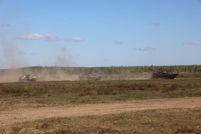 Belarusda Qərb Əməliyyat Komandanlığı qoşunlarının iştirakı ilə briqada taktiki təlimlərinin yekun mərhələsi başlayıb.